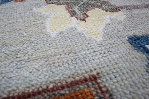 Heriz Grey Hand Knotted 60 X 90 Area Rug 905-146769 Image 4