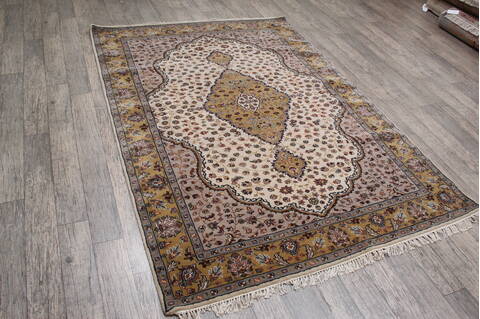 Mahi Beige Hand Knotted 51 X 71 Area Rug 905-146772 Image 2