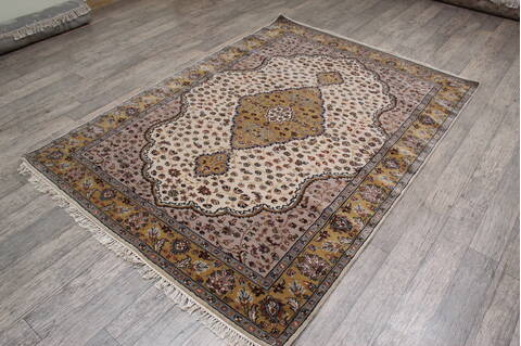 Mahi Beige Hand Knotted 51 X 71 Area Rug 905-146772 Image 3