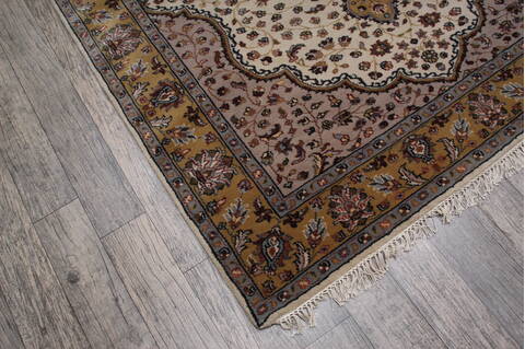 Mahi Beige Hand Knotted 51 X 71 Area Rug 905-146772 Image 4