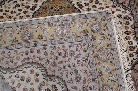 Mahi Beige Hand Knotted 51 X 71 Area Rug 905-146772 Image 7