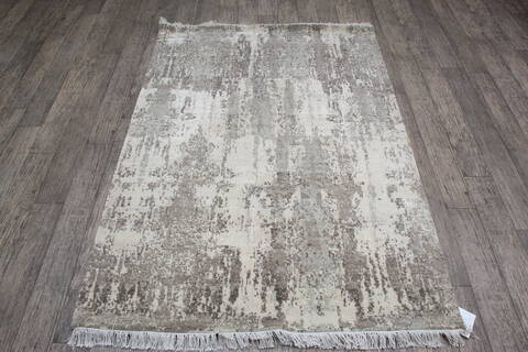 Jaipur Grey Hand Knotted 40 X 510 Area Rug 905-146790 Image 1