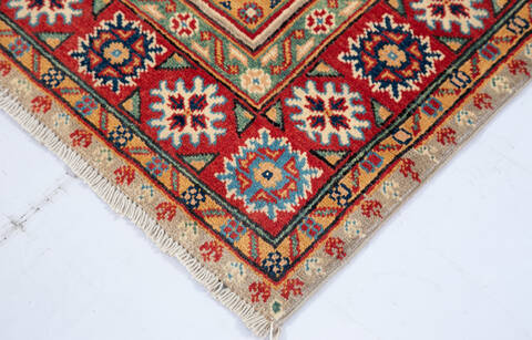 Kazak Beige Hand Knotted 38 X 53 Area Rug 700-146871 Image 4