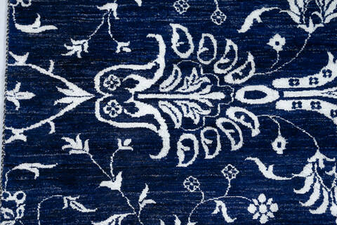 Chobi Blue Hand Knotted 82 X 100 Area Rug 700-146878 Image 4