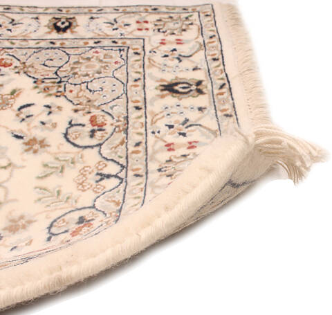 Nain Beige Hand Knotted 53 X 31 Area Rug 254-146893 Image 4