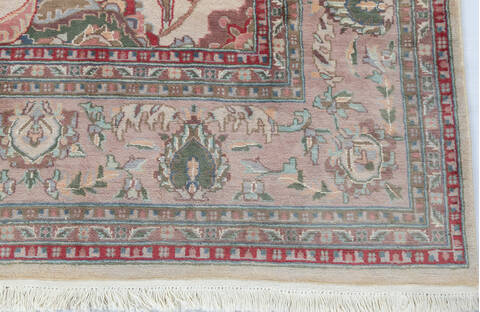 Pak-Persian Beige Hand Knotted 69 X 100 Area Rug 700-146911 Image 3