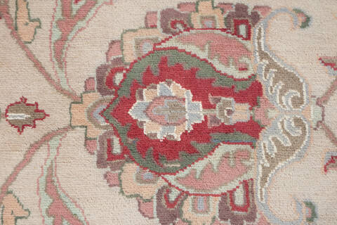 Pak-Persian Beige Hand Knotted 69 X 100 Area Rug 700-146911 Image 6