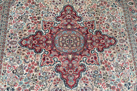Pak-Persian Beige Hand Knotted 70 X 104 Area Rug 700-146912 Image 6