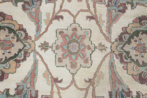 Pak-Persian Beige Hand Knotted 68 X 100 Area Rug 700-146914 Image 4