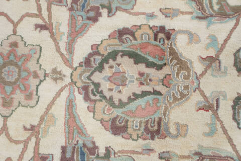 Pak-Persian Beige Hand Knotted 68 X 100 Area Rug 700-146914 Image 5