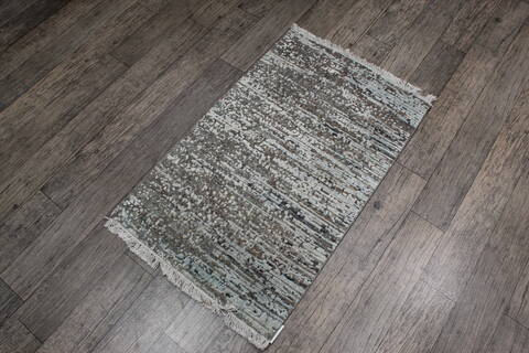 Jaipur Grey Hand Knotted 20 X 30 Area Rug 124-146985 Image 2
