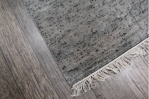Jaipur Grey Runner Hand Knotted 26 X 40 Area Rug 124-146993 Image 3