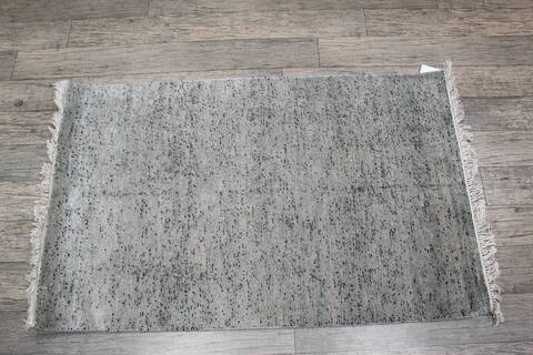 Jaipur Grey Runner Hand Knotted 26 X 40 Area Rug 124-146993 Image 4
