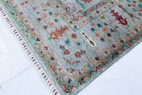 Chobi Grey Hand Knotted 81 X 100 Area Rug 700-147009 Image 3