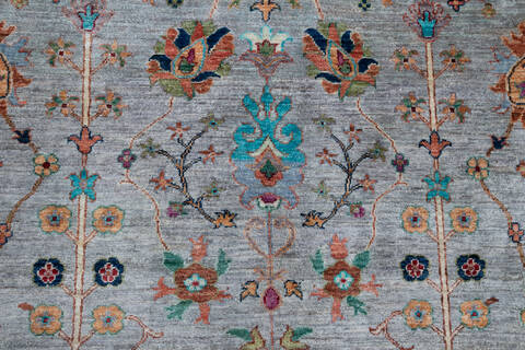 Chobi Grey Hand Knotted 81 X 100 Area Rug 700-147009 Image 4