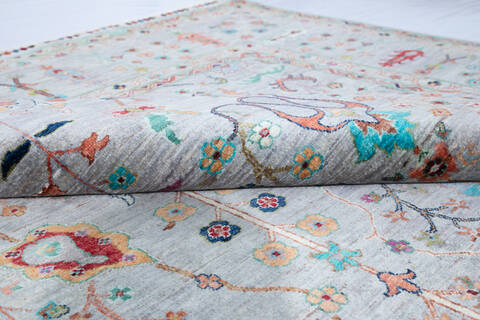 Chobi Grey Hand Knotted 81 X 100 Area Rug 700-147009 Image 5