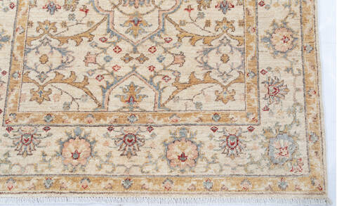 Chobi Beige Hand Knotted 40 X 511 Area Rug 700-147013 Image 3