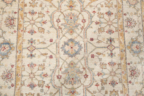 Chobi Beige Hand Knotted 40 X 511 Area Rug 700-147013 Image 4