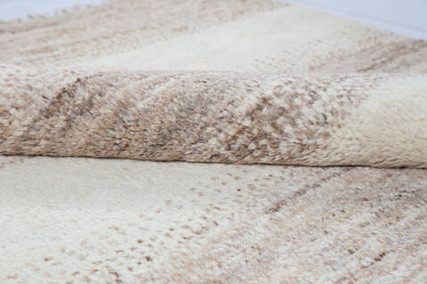Moroccan White Hand Knotted 41 X 62 Area Rug 700-147042 Image 5