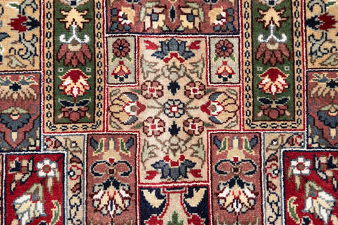 Pak-Persian Black Hand Knotted 46 X 73 Area Rug 700-147125 Image 6