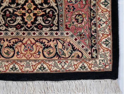 Pak-Persian Black Runner Hand Knotted 26 X 100 Area Rug 700-147127 Image 3