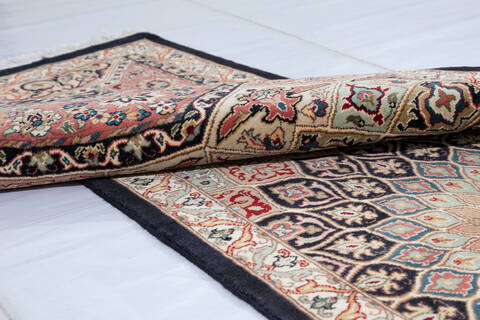 Pak-Persian Black Runner Hand Knotted 26 X 100 Area Rug 700-147127 Image 6