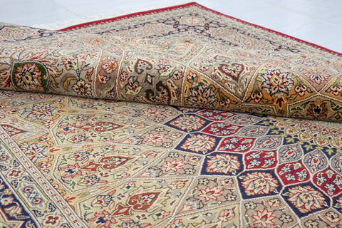 Pak-Persian Red Hand Knotted 62 X 94 Area Rug 700-147129 Image 6