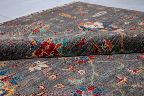 Chobi Grey Hand Knotted 82 X 101 Area Rug 700-147132 Image 5