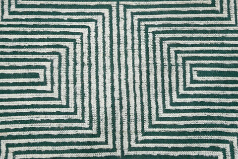 Kilim Green Hand Knotted 40 X 62 Area Rug 700-147144 Image 4