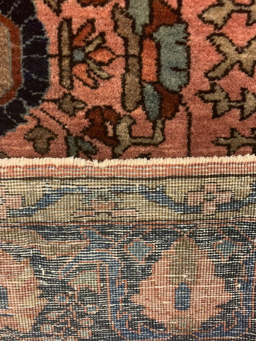 Sarouk Red Hand Knotted 44 X 66 Area Rug 254-147150 Image 5
