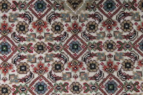 Nain White Round Hand Knotted 50 X 50 Area Rug 254-147152 Image 4