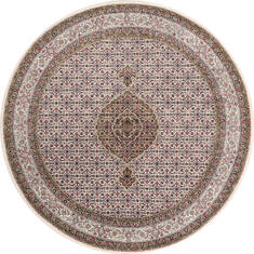 Persian Nain White Round 5 to 6 ft Wool and Silk Carpet 147152