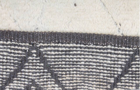 Moroccan Beige Hand Knotted 96 X 138 Area Rug 254-147160 Image 1