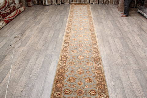 Jaipur Grey Runner Hand Knotted 26 X 159 Area Rug 905-147191 Image 1
