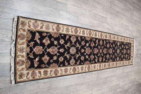 Jaipur Black Runner Hand Knotted 26 X 100 Area Rug 905-147194 Image 3