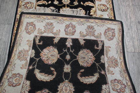 Jaipur Black Runner Hand Knotted 28 X 102 Area Rug 905-147198 Image 4