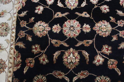 Jaipur Black Hand Knotted 40 X 61 Area Rug 905-147210 Image 4