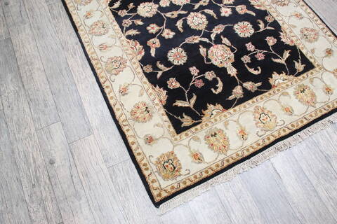 Jaipur Black Hand Knotted 40 X 61 Area Rug 905-147210 Image 5