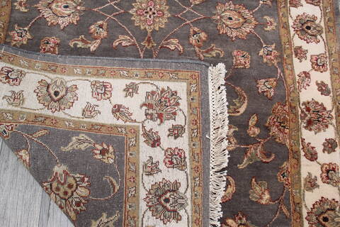 Jaipur Grey Hand Knotted 40 X 62 Area Rug 905-147214 Image 5