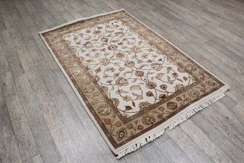 Jaipur White Hand Knotted 41 X 61 Area Rug 905-147224 Image 2
