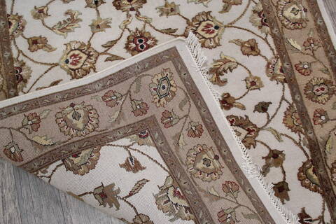 Jaipur White Hand Knotted 41 X 61 Area Rug 905-147224 Image 5