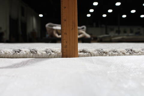 Moroccan Grey Hand Knotted 90 X 60 Area Rug 301-147231 Image 3