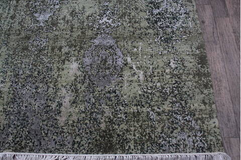 Jaipur Green Hand Knotted 81 X 101 Area Rug 905-147260 Image 3