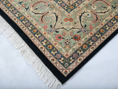 Pak-Persian Black Hand Knotted 90 X 120 Area Rug 700-147298 Image 3