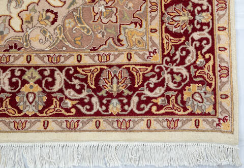 Pak-Persian Beige Hand Knotted 57 X 84 Area Rug 700-147317 Image 3