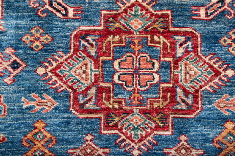 Kazak Blue Hand Knotted 50 X 69 Area Rug 700-147351 Image 3