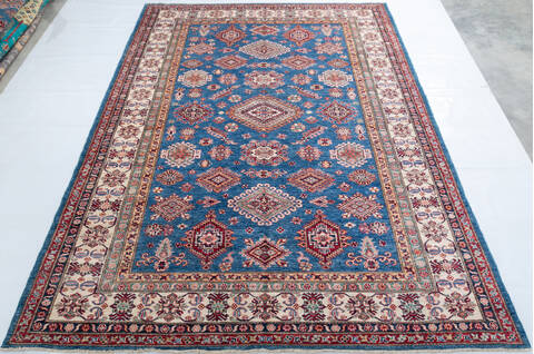 Kazak Blue Hand Knotted 69 X 100 Area Rug 700-147364 Image 1