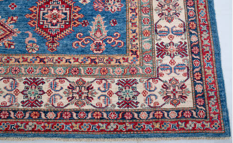 Kazak Blue Hand Knotted 69 X 100 Area Rug 700-147364 Image 3