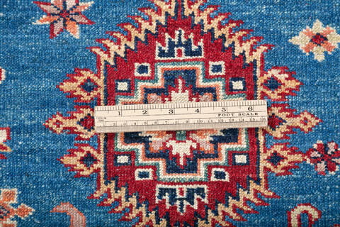 Kazak Blue Hand Knotted 69 X 100 Area Rug 700-147364 Image 7