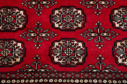 Bokhara Red Hand Knotted 48 X 65 Area Rug 700-147366 Image 4